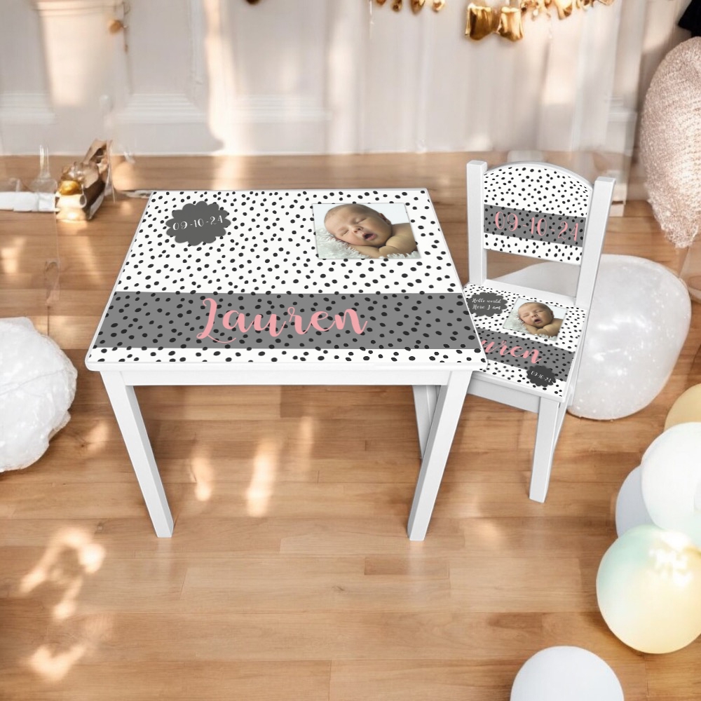Tafel en stoel stippen | Kindertafel en stoeltje met naam | Kraamkado