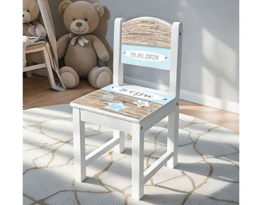 houten kinderstoeltje