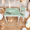 geboortestoeltje en tafel