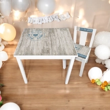Kindertafeltje en stoel made with love