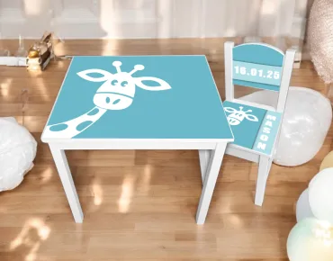 geboortestoeltje met tafel