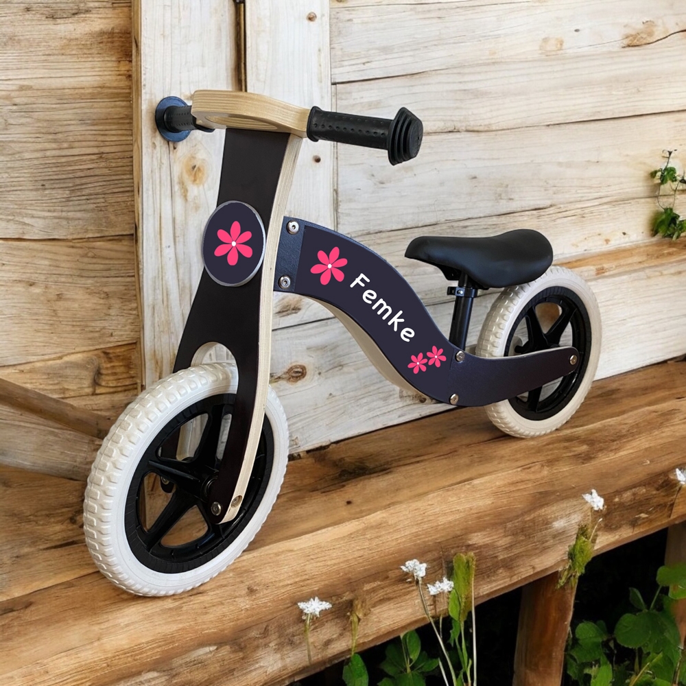Loopfiets met naam bloemetjes | houten loopfiets | loopfiets 2 jaar