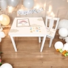 stoel met tafel