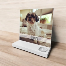 Houten standaard met foto en band