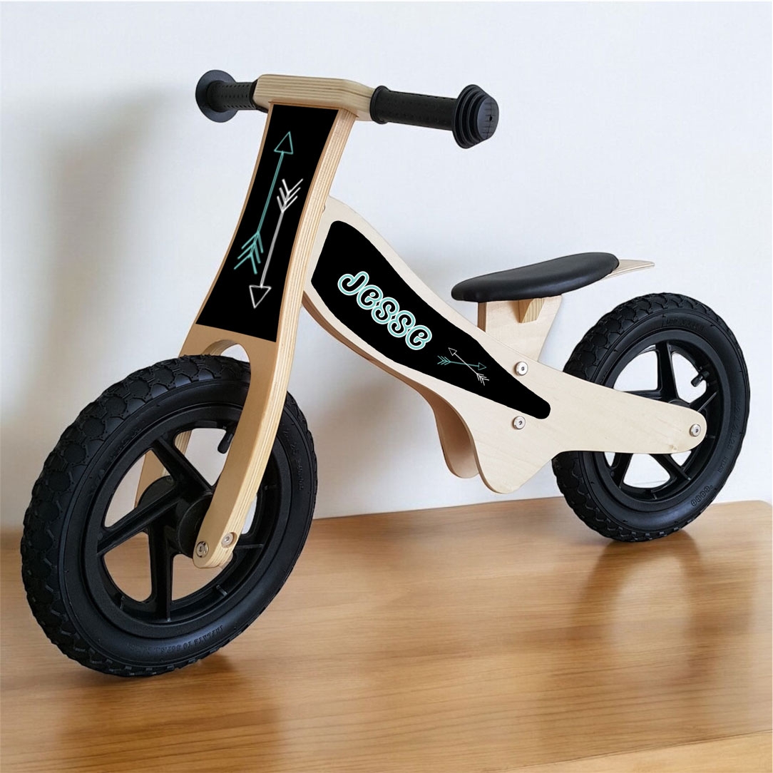 Loopfiets met naam pijlen | Houten loopfiets | Loopfiets 2 jaar