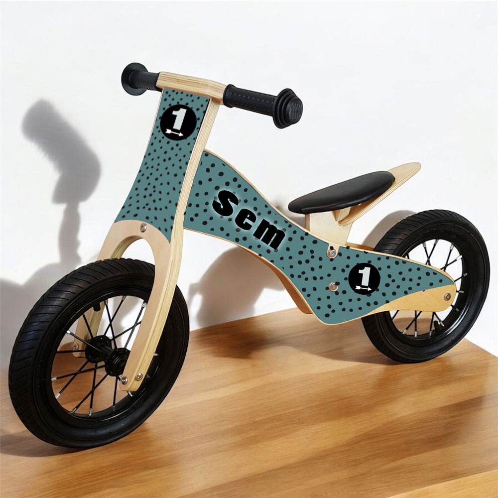 Loopfiets met naam black dots | Houten loopfiets | Loopfiets 2 jaar