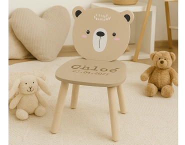 houten kinderstoeltje