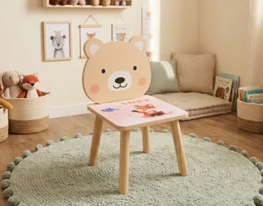 houten kinderstoeltje