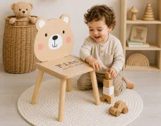 houten kinderstoeltje